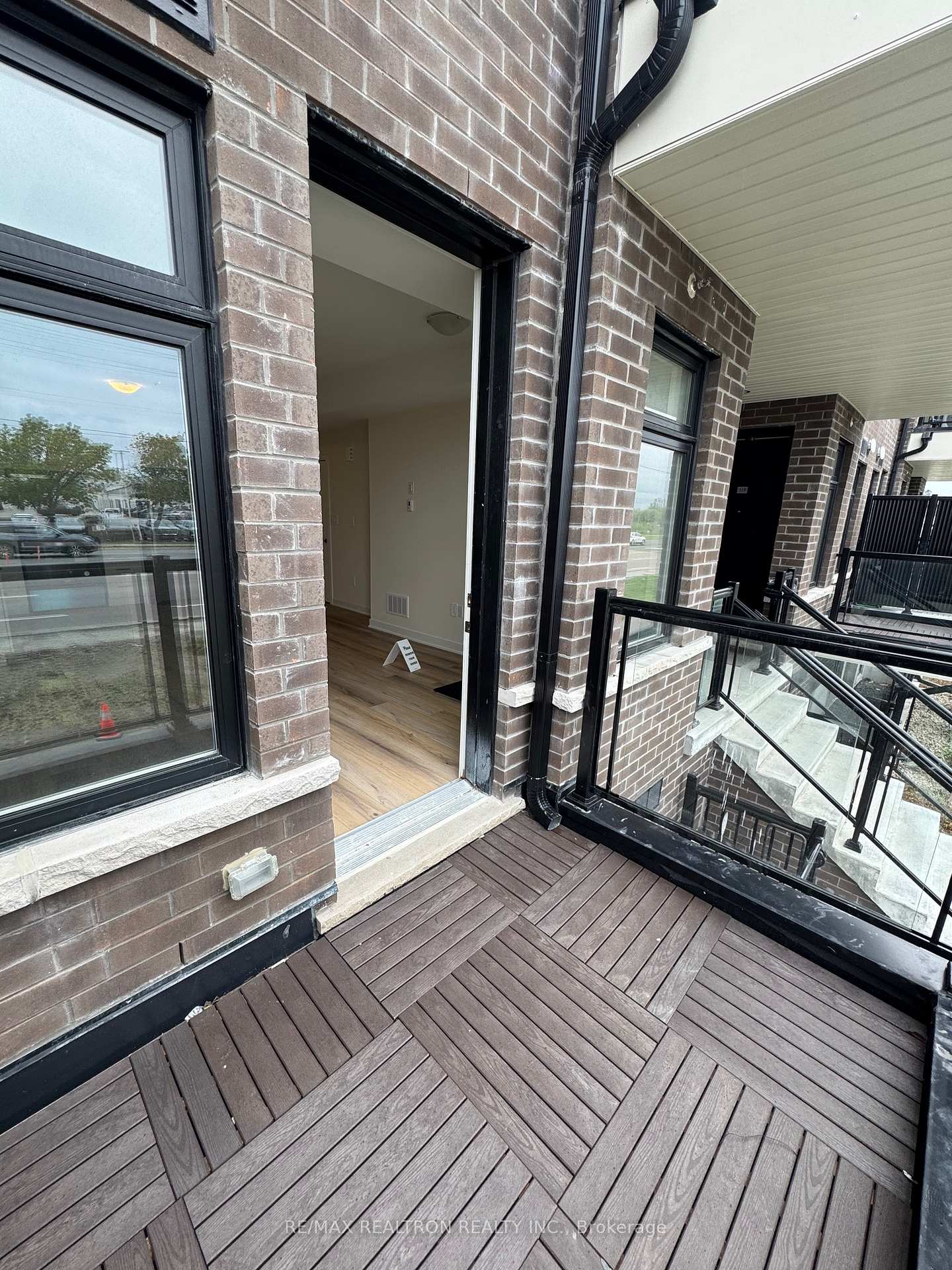 322-755-omega-drive-pickering-ontario-e12171536