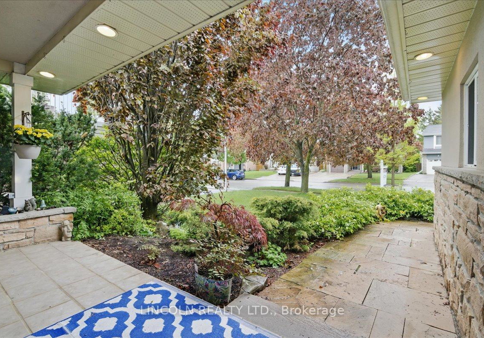 1899-bowler-drive-pickering-ontario-e12172799