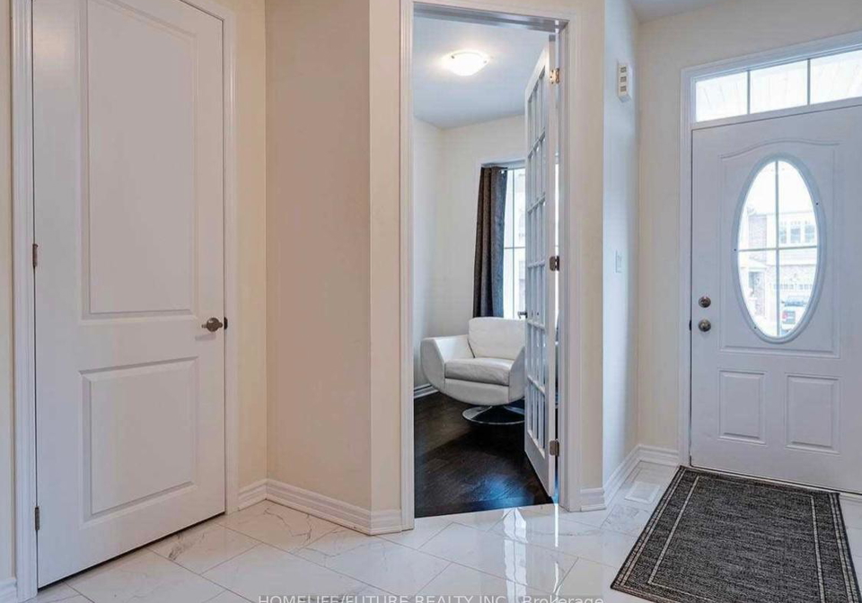 1048-cameo-street-pickering-ontario-e12173033