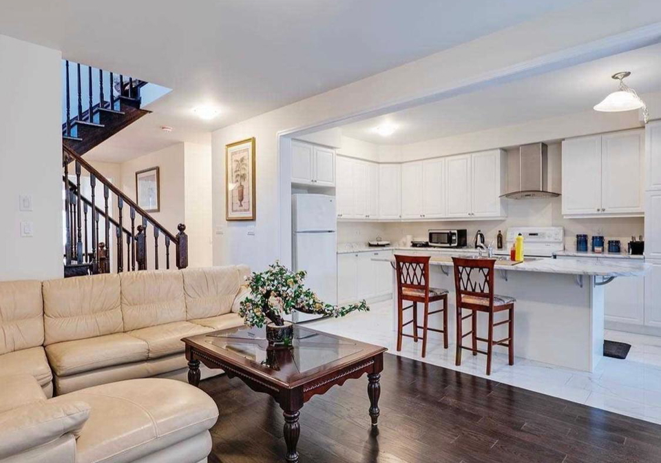 1048-cameo-street-pickering-ontario-e12173033