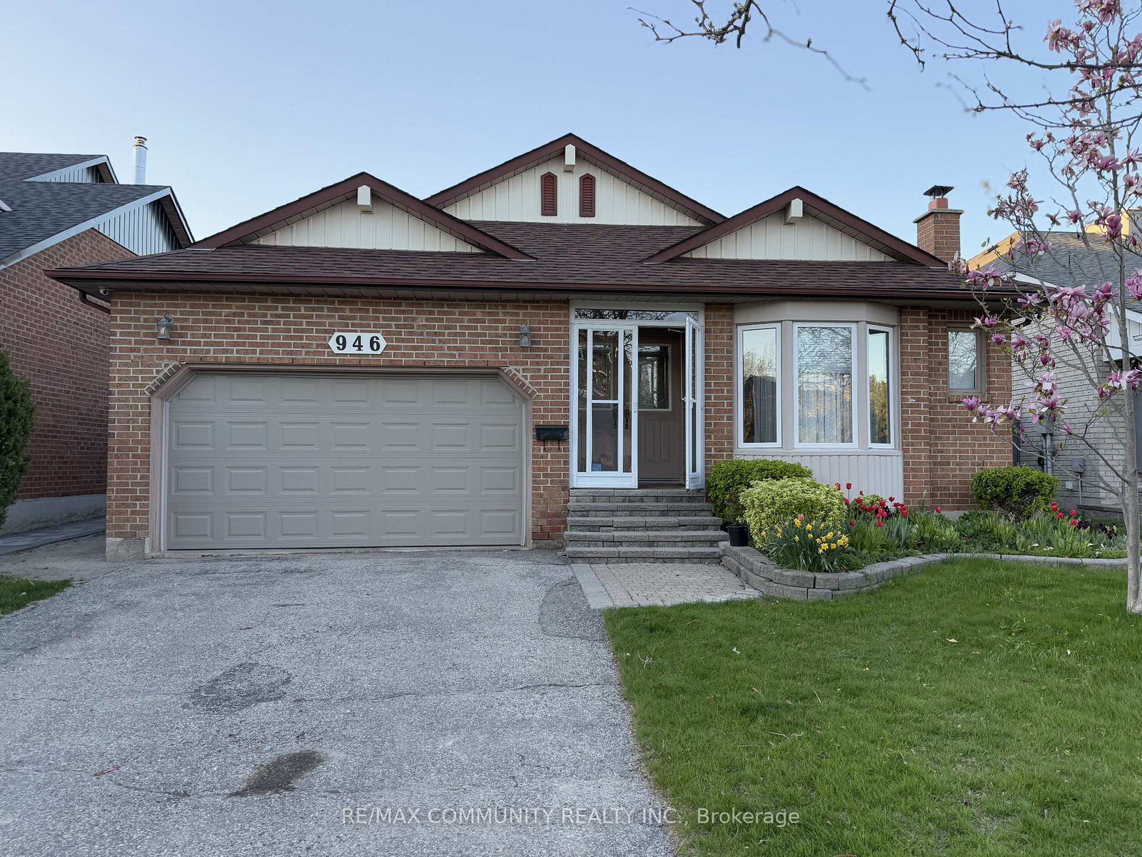946-glenanna-road-pickering-ontario-e12175453