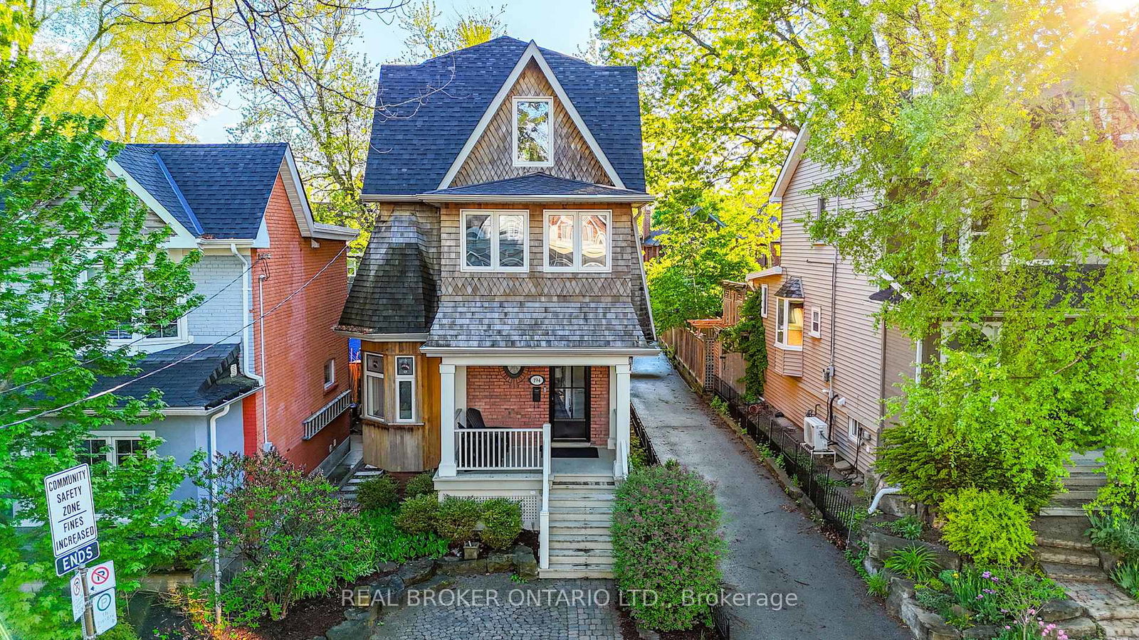 194-lee-avenue-toronto-ontario-e12176075