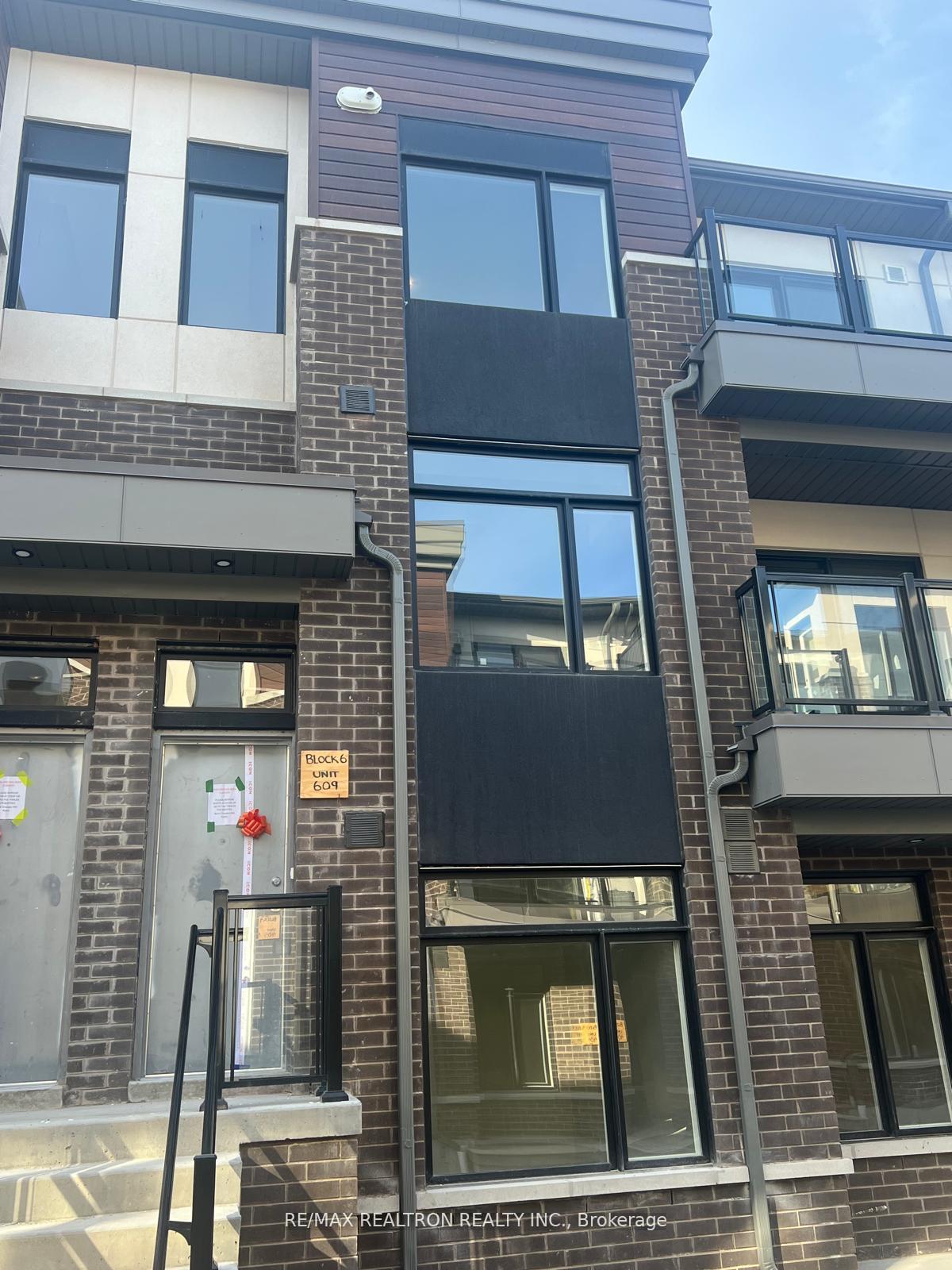 1695-dersan-street-s-pickering-ontario-e12176647