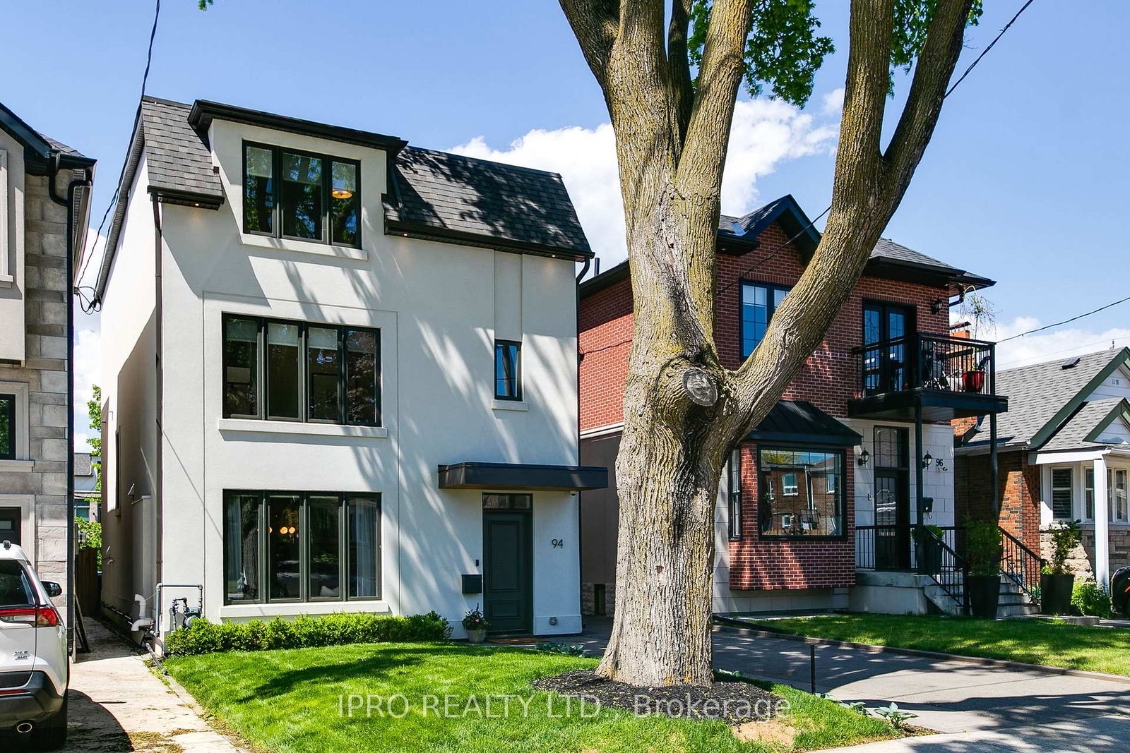 94-kings-park-boulevard-east-york-ontario-e12176668
