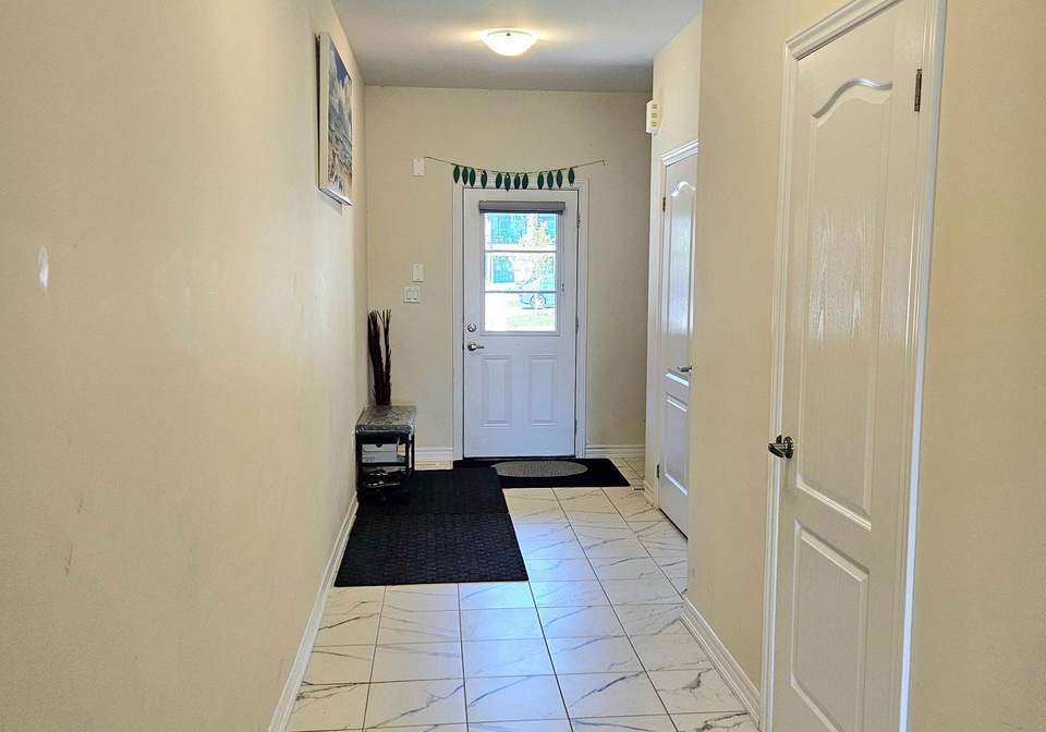 66-senay-circle-clarington-ontario-e12176998
