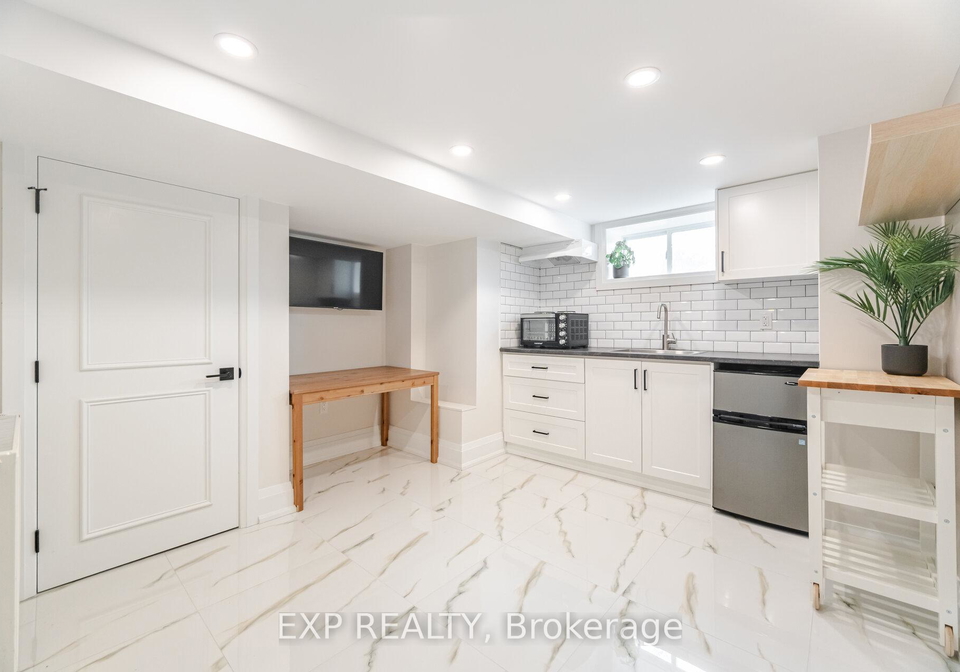 553-donlands-avenue-east-york-ontario-e12177156