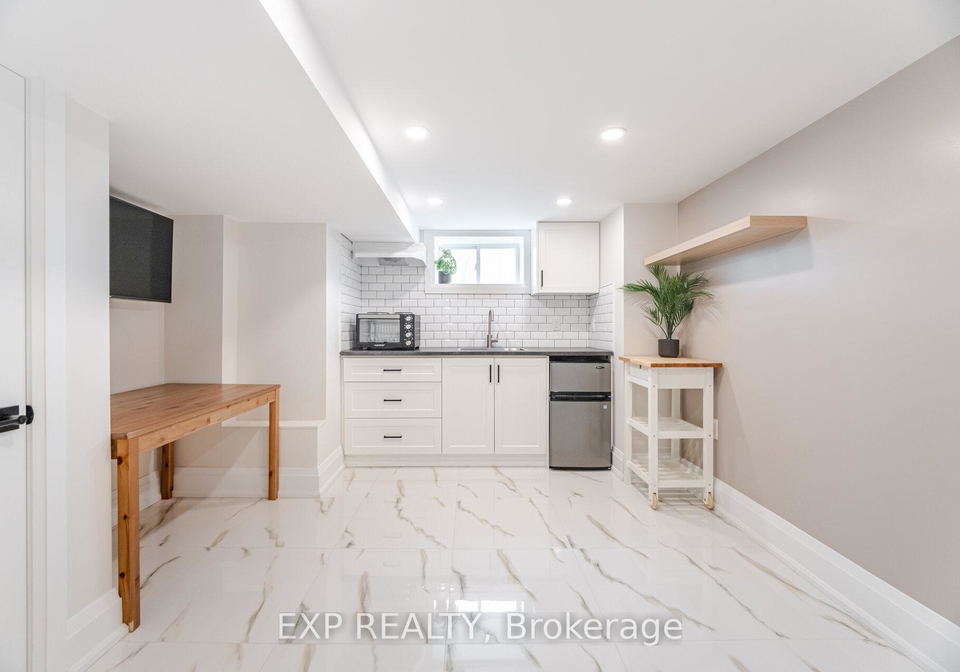 553-donlands-avenue-east-york-ontario-e12177156