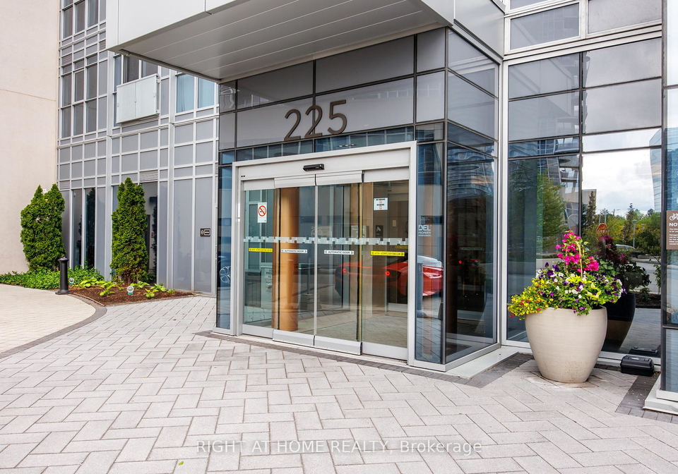 225-village-green-square-scarborough-ontario-e12177580