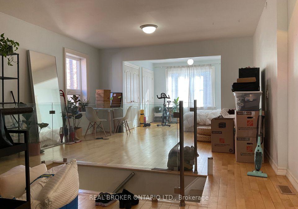 1188-woodbine-avenue-east-york-ontario-e12178299
