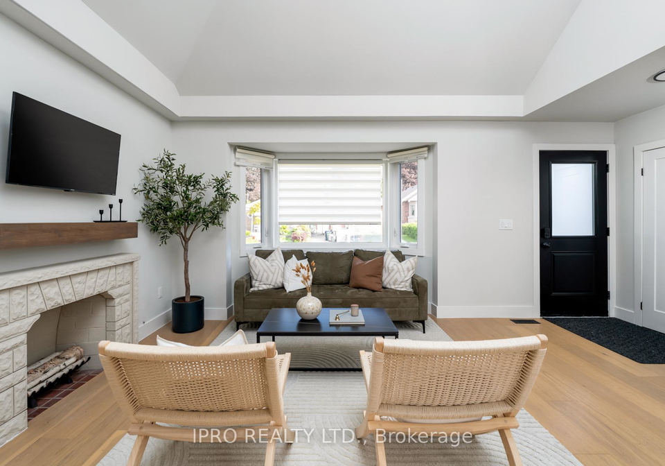 259-floyd-avenue-east-york-ontario-e12179090