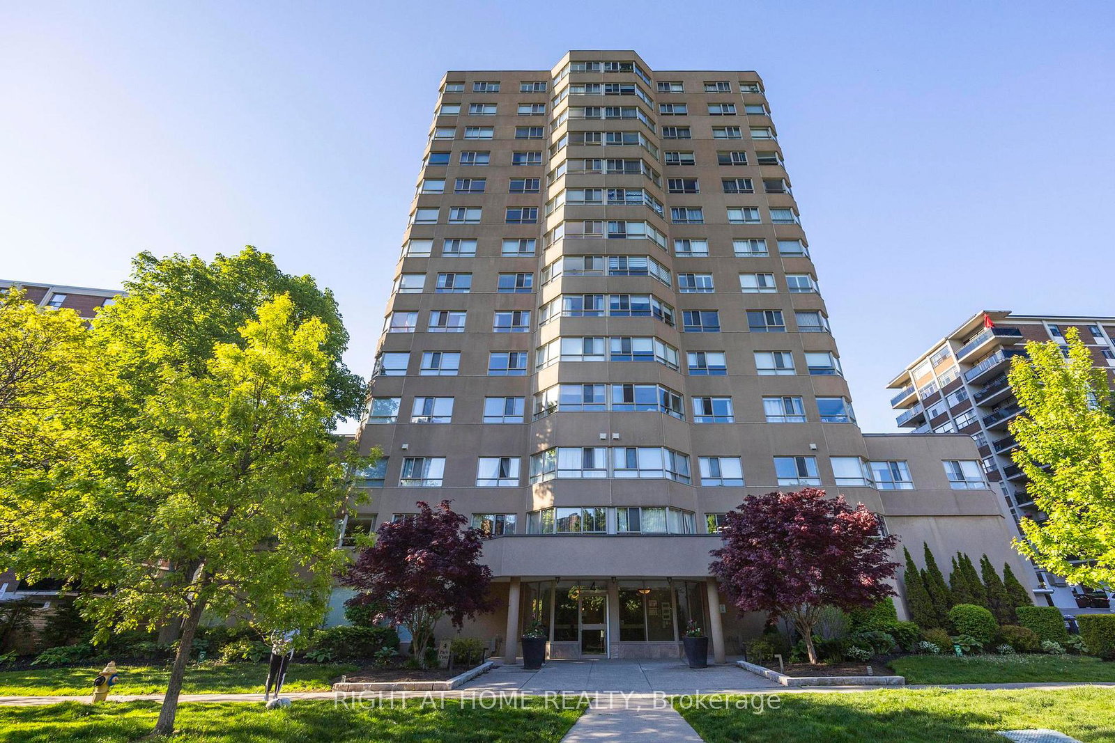 4-park-vista-east-york-ontario-e12179195