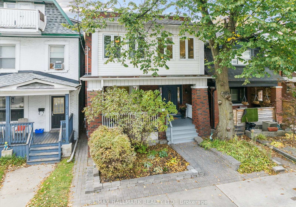 214-woodbine-avenue-toronto-ontario-e12179606