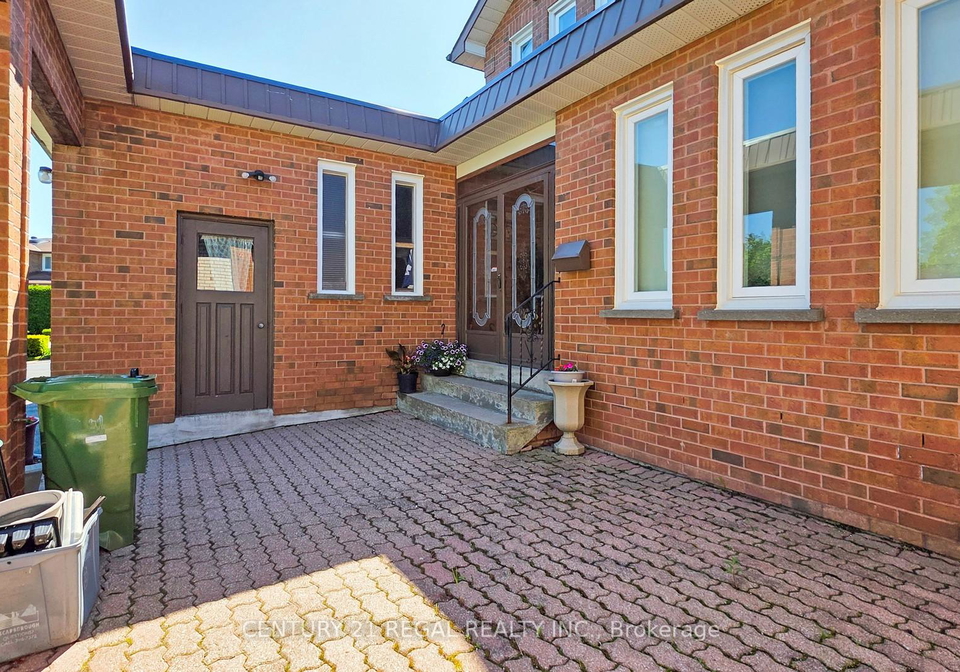 30-purcell-square-scarborough-ontario-e12180283