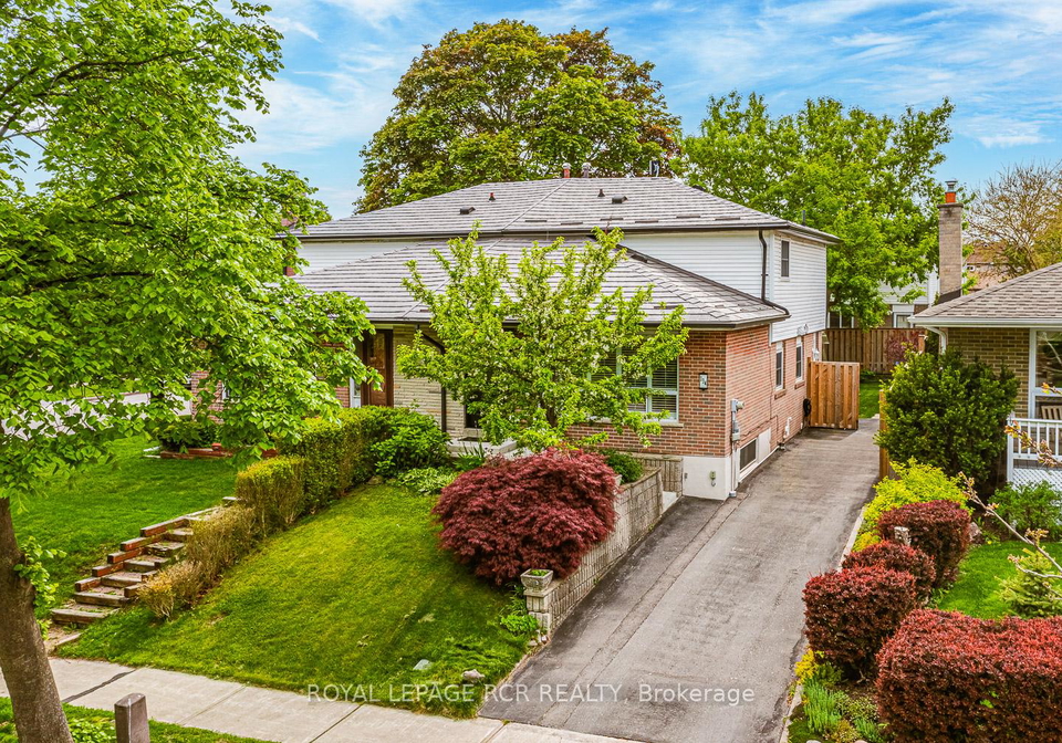 134-cultra-square-scarborough-ontario-e12180845