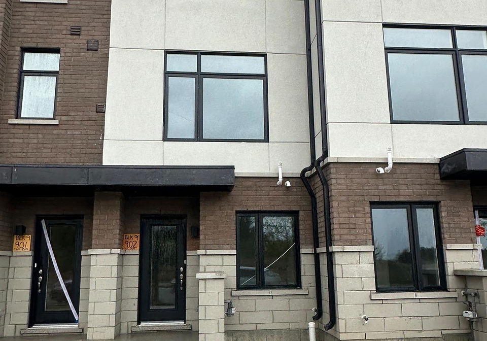 1695-dersan-street-pickering-ontario-e12180889