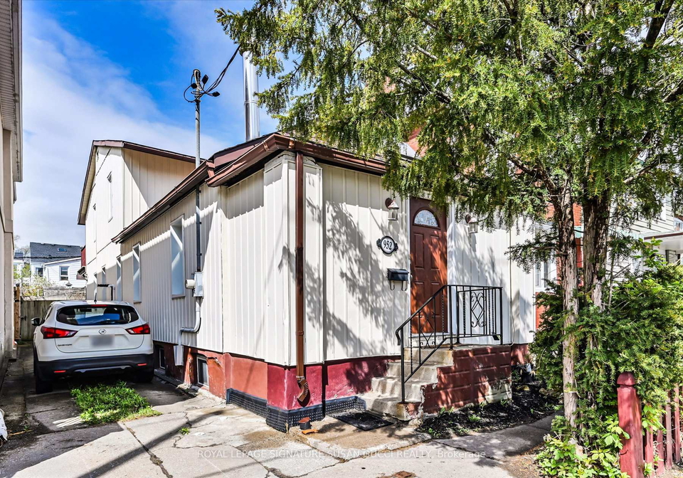 952-greenwood-avenue-east-york-ontario-e12181139