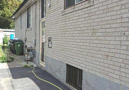 95-santamonica-boulevard-scarborough-ontario-e12182463