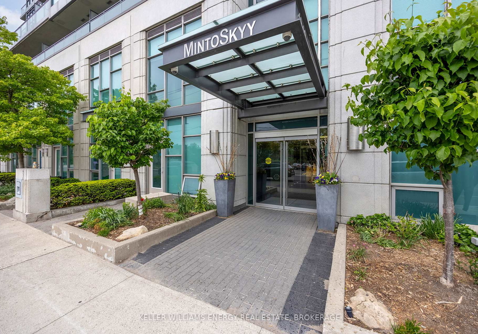 1048-broadview-avenue-east-york-ontario-e12182714