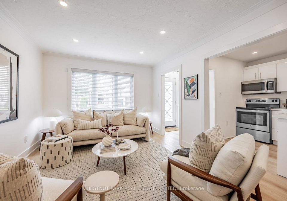 110-binswood-avenue-east-york-ontario-e12182904