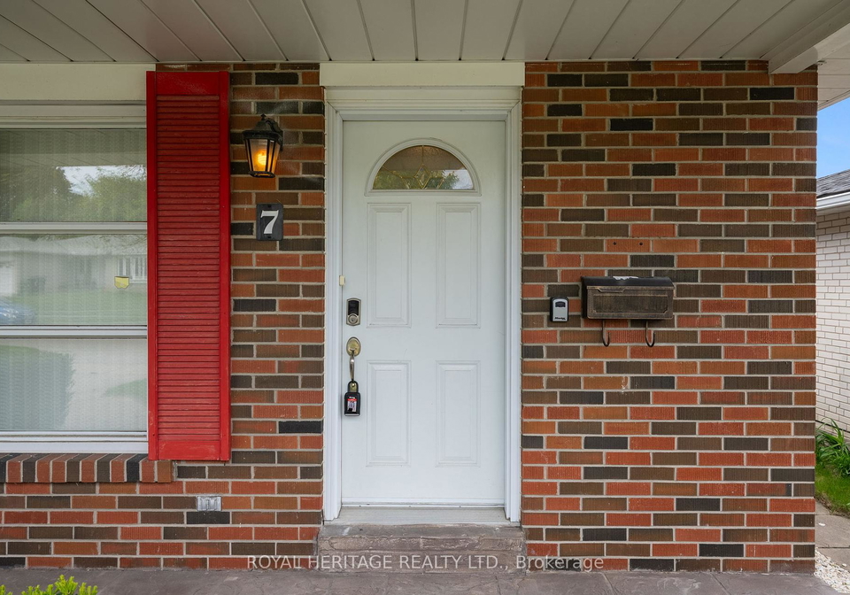 7-mcculley-street-scarborough-ontario-e12183606
