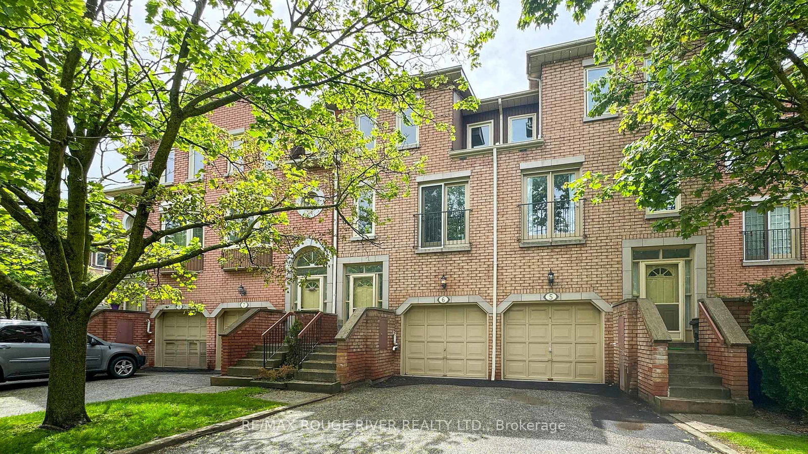 2-dowry-street-scarborough-ontario-e12184271