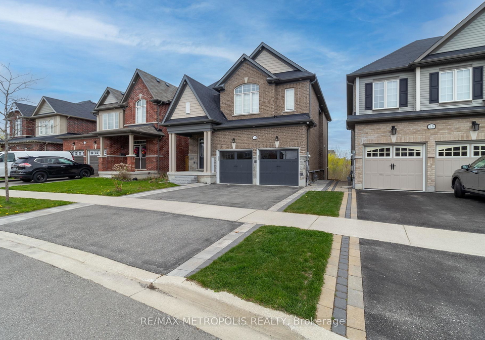11-purdy-place-clarington-ontario-e12184439