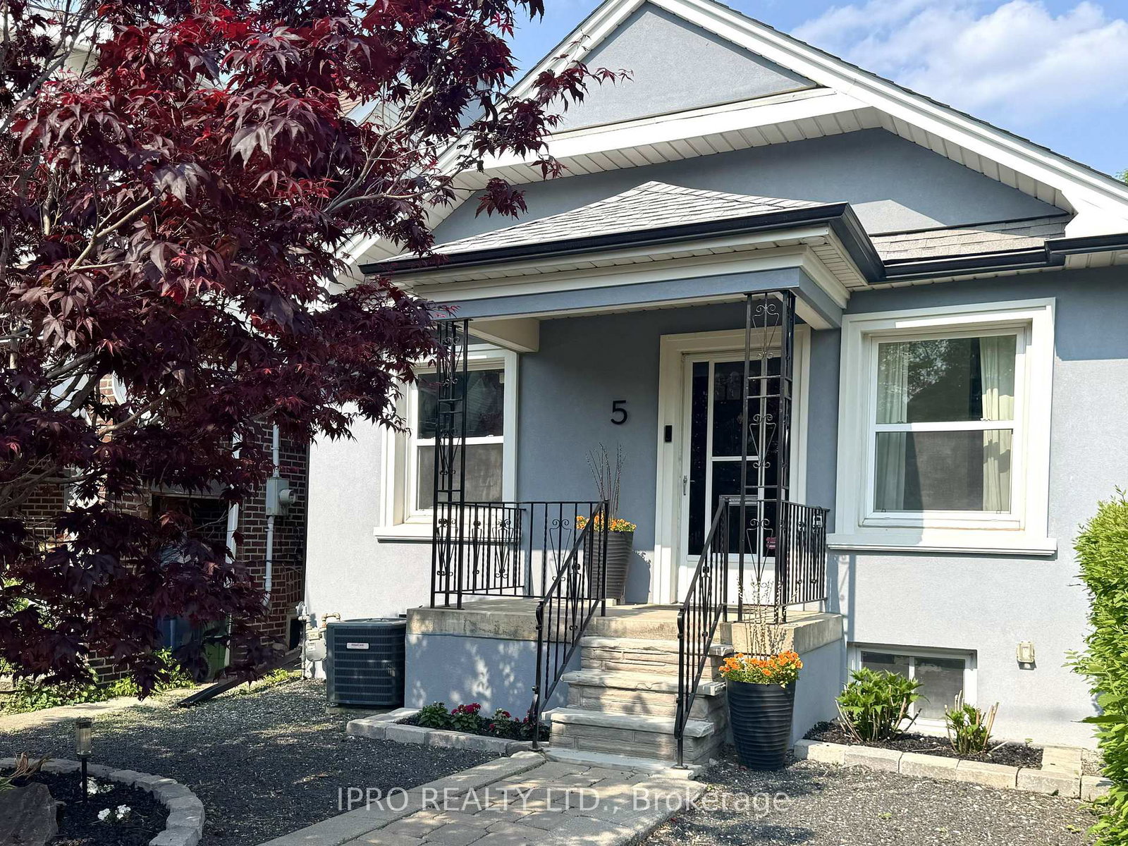 5-thyra-avenue-east-york-ontario-e12184703
