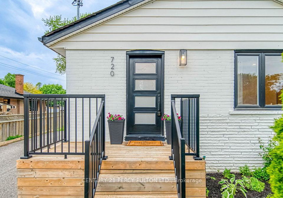 720-gilbert-street-w-whitby-ontario-e12185290
