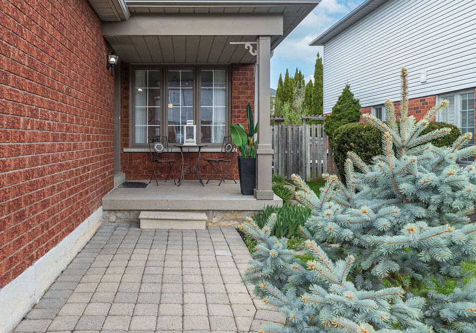 48-greengrove-way-whitby-ontario-e12185343