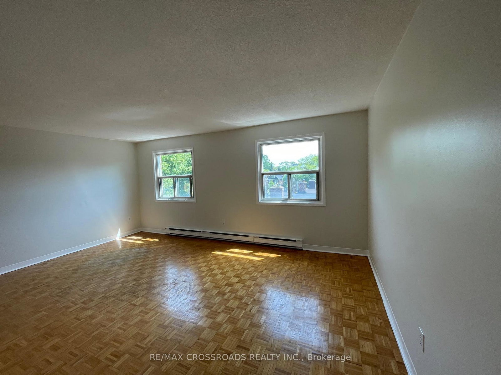 1-kingston-road-toronto-ontario-e12185887