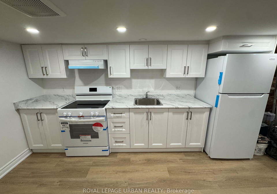 763-pape-avenue-east-york-ontario-e12185931