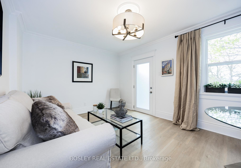 30-oak-park-avenue-east-york-ontario-e12185983