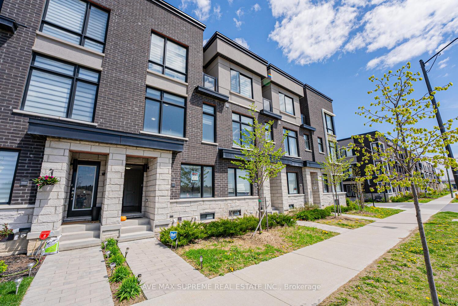 2638-castlegate-crossing-crossing-pickering-ontario-e12187209
