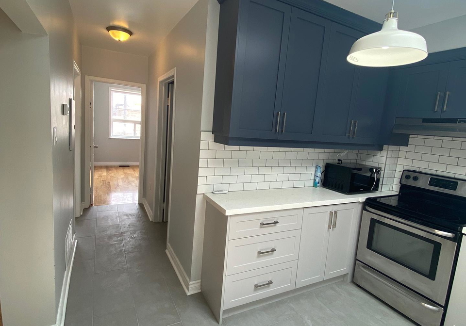 862-pape-avenue-east-york-ontario-e12187713