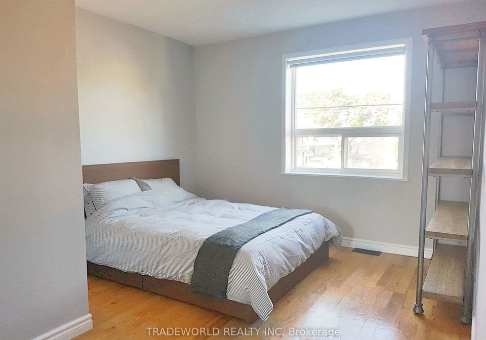 862-pape-avenue-east-york-ontario-e12187713