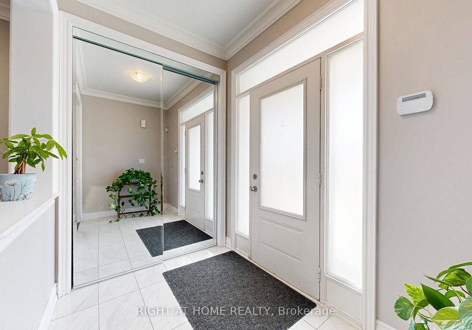 1058-belcourt-street-pickering-ontario-e12187985