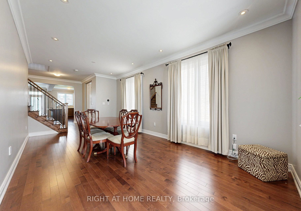 1058-belcourt-street-pickering-ontario-e12187985