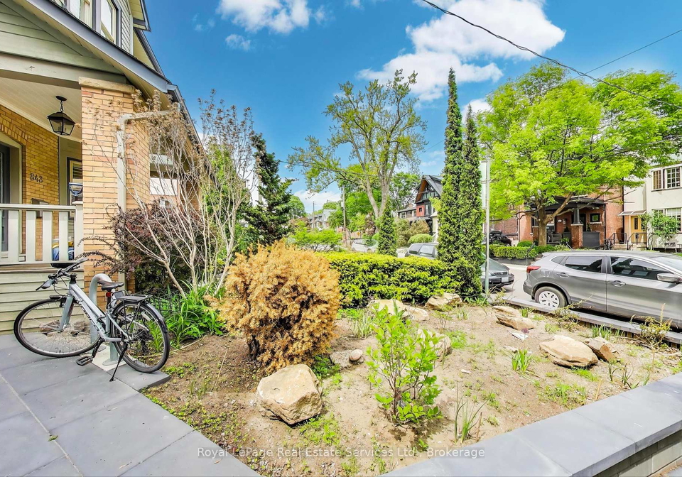 846-carlaw-avenue-east-york-ontario-e12188710