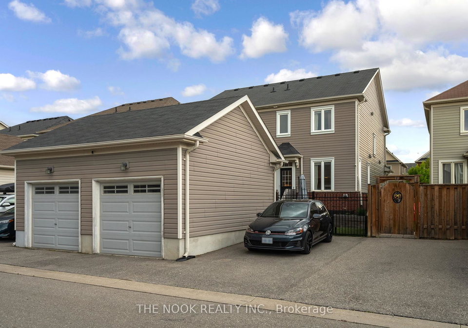23-ted-miller-crescent-clarington-ontario-e12189294