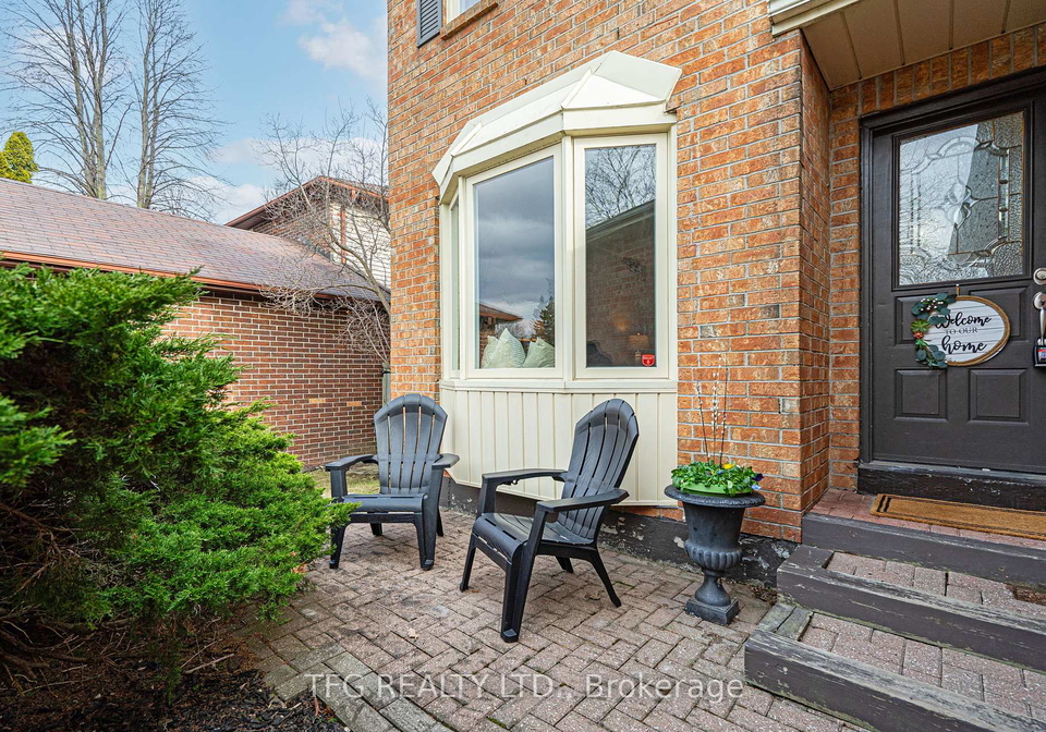 1272-maple-ridge-drive-pickering-ontario-e12189389
