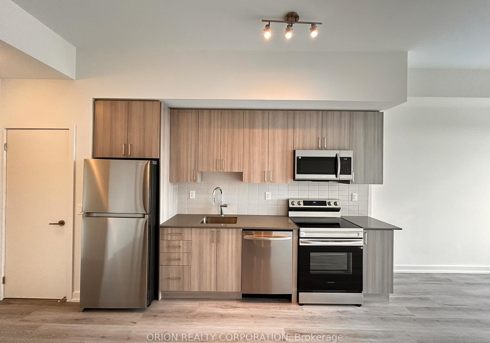 1435-celebration-drive-pickering-ontario-e12190403