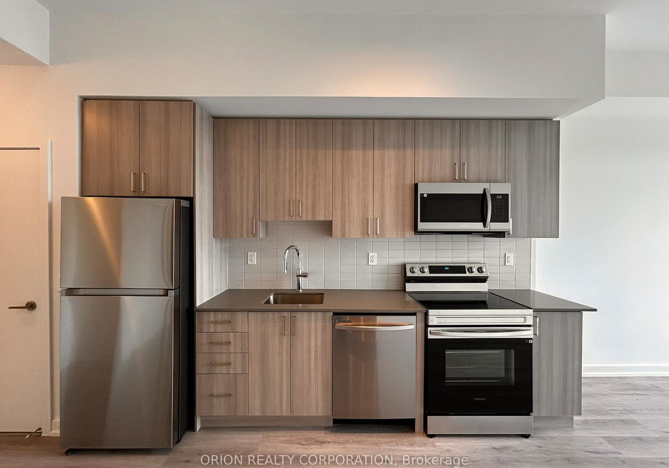 1435-celebration-drive-pickering-ontario-e12190403