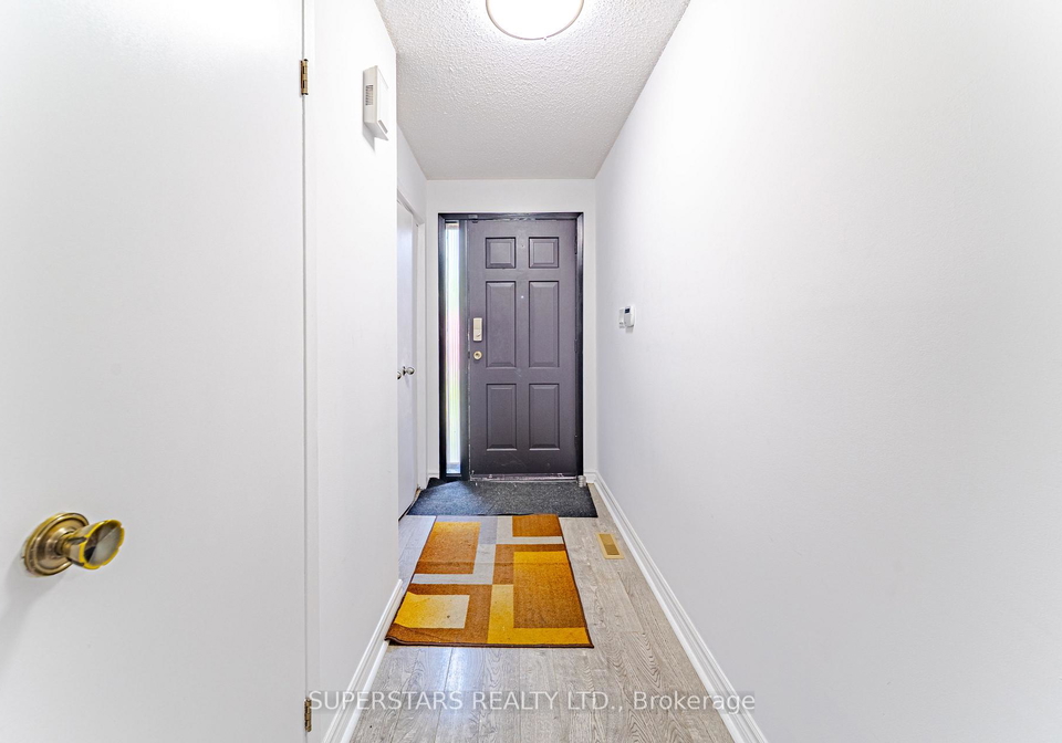 23-lord-sydenham-court-scarborough-ontario-e12190472