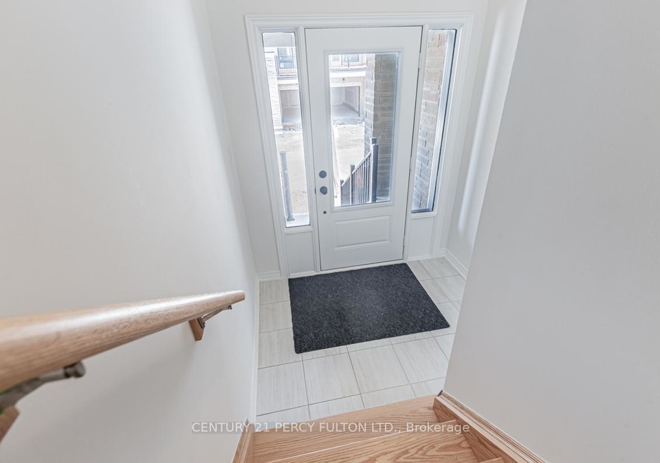8-cunliffe-lane-ajax-ontario-e12190733