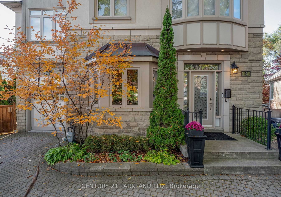 2-leonard-circle-toronto-ontario-e12190941