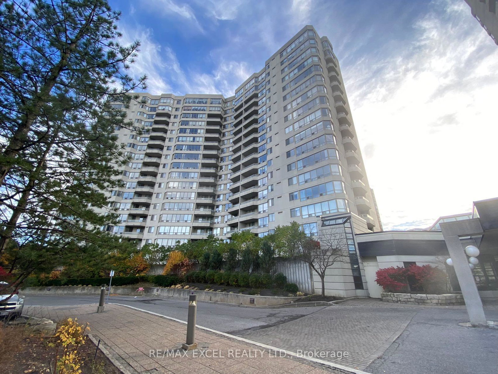 150-alton-towers-circle-scarborough-ontario-e12191023
