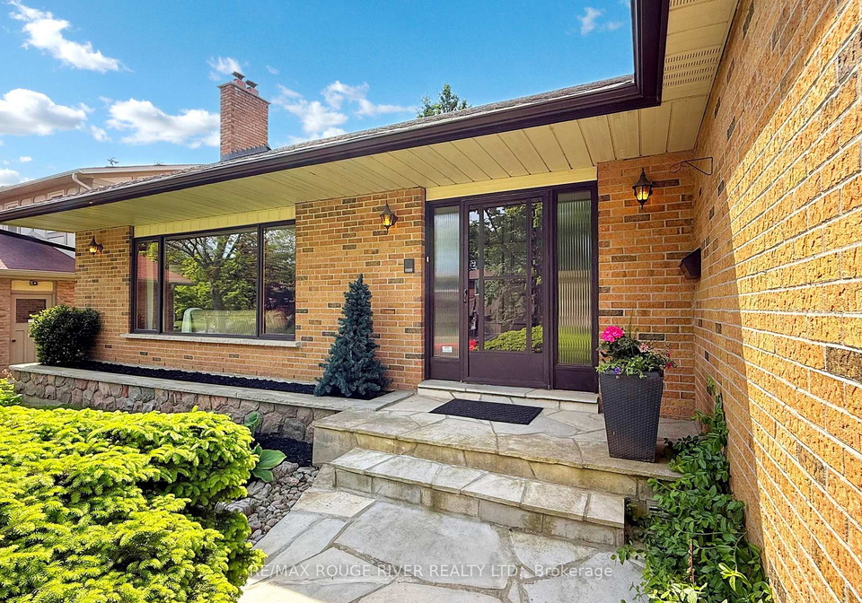 7-whiteacres-avenue-scarborough-ontario-e12191129