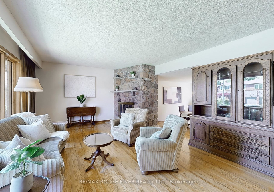 7-whiteacres-avenue-scarborough-ontario-e12191129