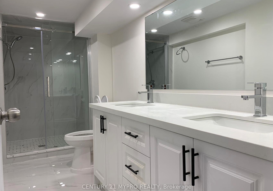 114-front-street-e-whitby-ontario-e12191358