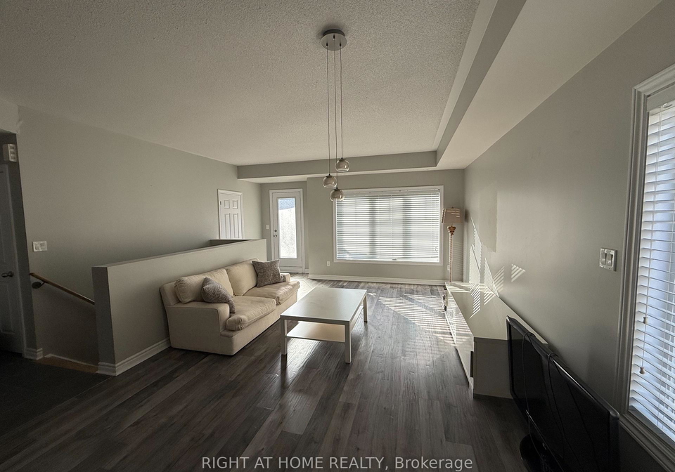 11-eaton-park-lane-scarborough-ontario-e12192044